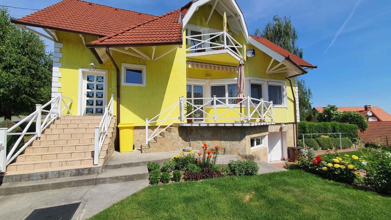 Apartment In Fonyod/Balaton 18580 Exterior foto