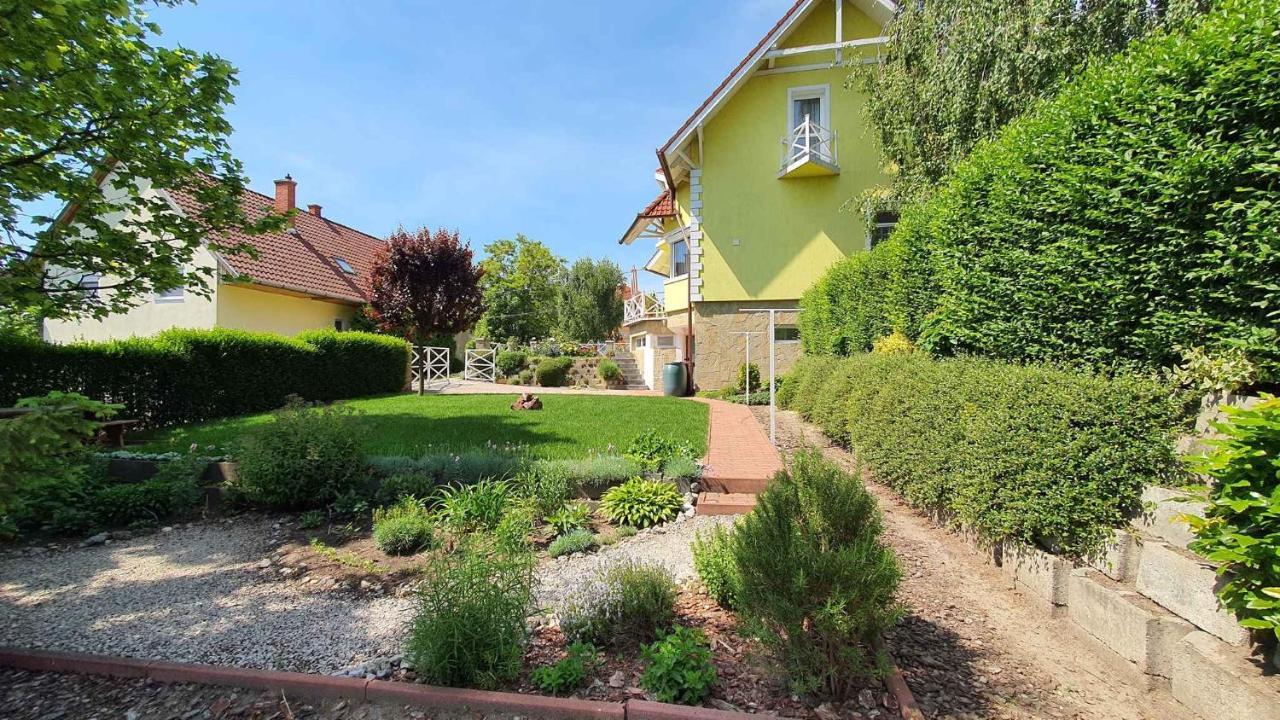 Apartment In Fonyod/Balaton 18580 Exterior foto